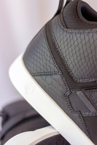 Wolf Paw V1 - Snek Black Shoes