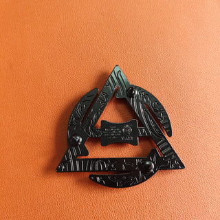Therian Enamel Pin: Black