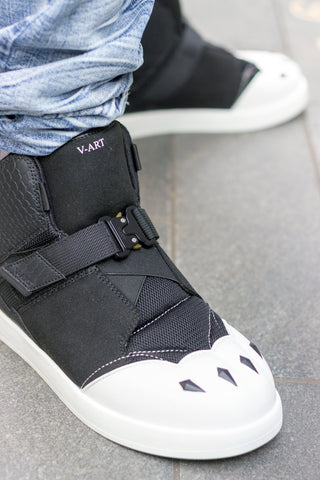 Wolf Paw V1 - Snek Black - Shoes - V - ART