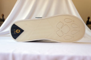 Wolf Paw V1 - White - Shoes - V - ART